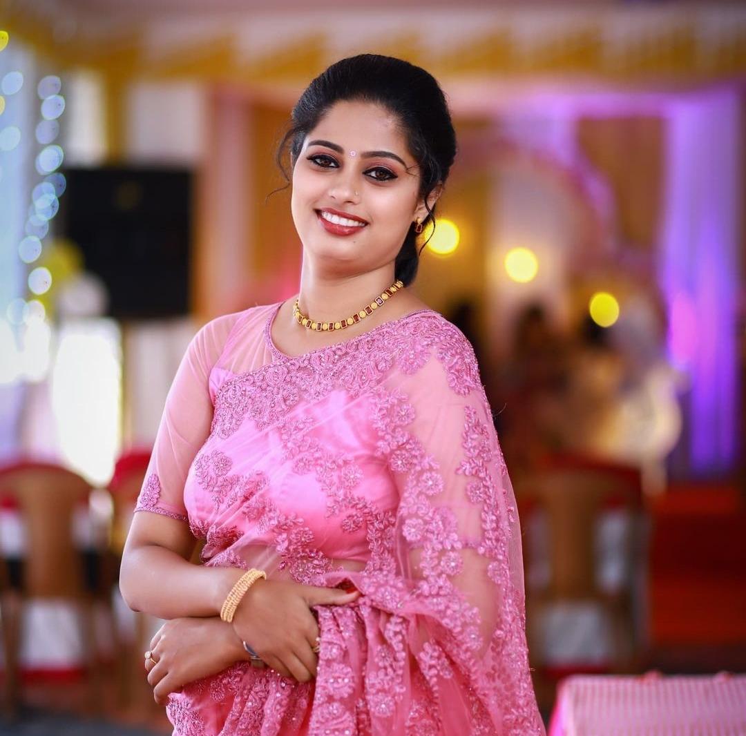 OLIVE LADIES AND GENTS BEAUTY CLINIC IRITTY